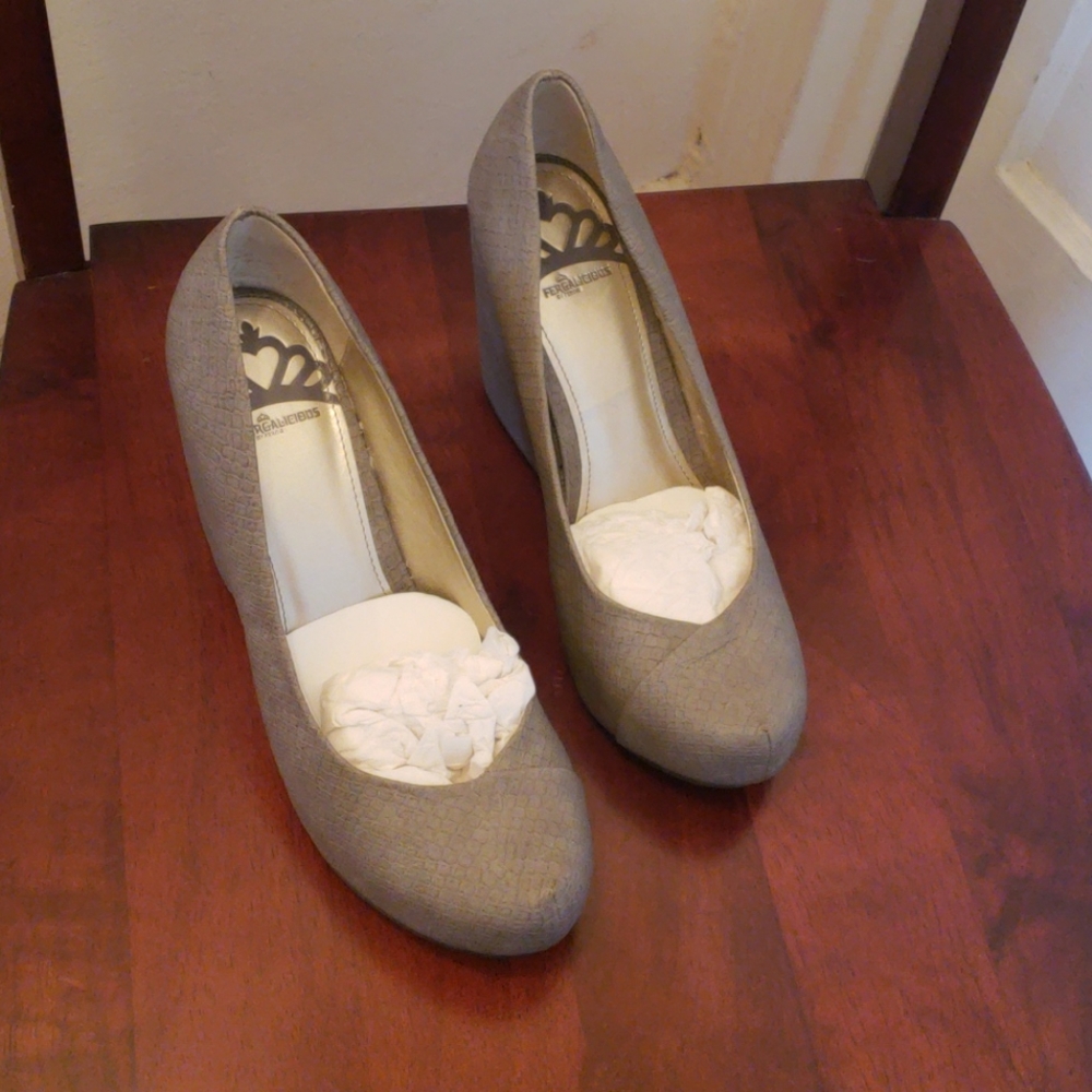 Fergalicious dreamy taupe wedge heel